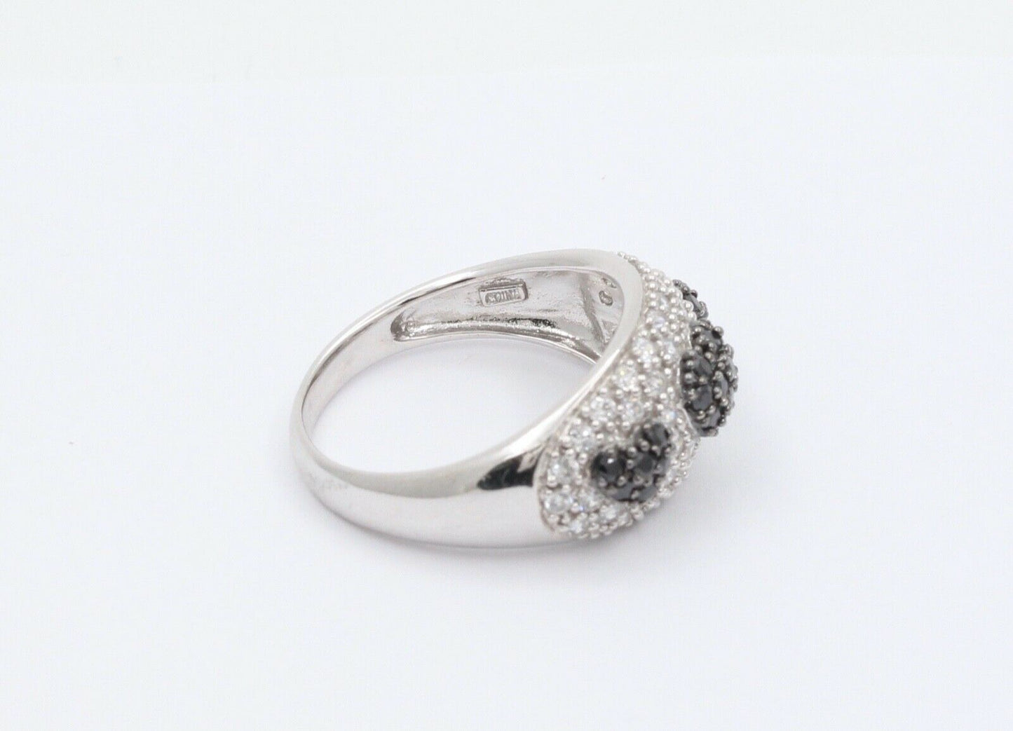 14k White Gold Black & White Cubic Zirconia Heart Ring